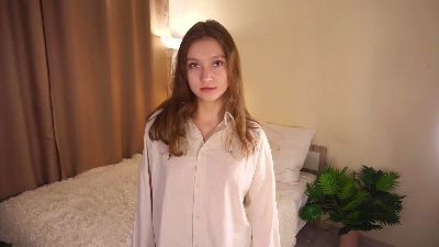 ShenikaLabo webcam model stream image