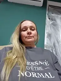 Bondgirl_013 webcam model stream image