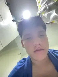 Theus26_ webcam model stream image