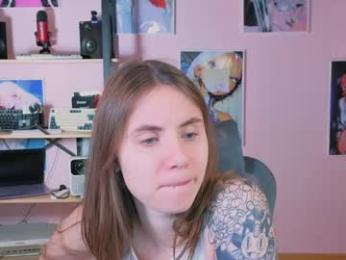 _lovelylove_ webcam model stream image