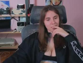 _lovelylove_ webcam model stream image