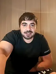 bear_skinny webcam model stream image
