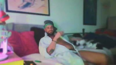 GuyST webcam model stream image