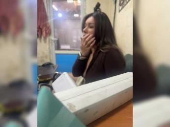 GloryHoleW webcam model stream image