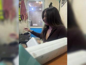 GloryHoleW webcam model stream image