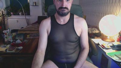 tom0819 webcam model stream image