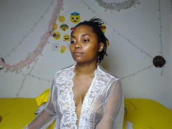 LilyClara webcam bongacams model stream image