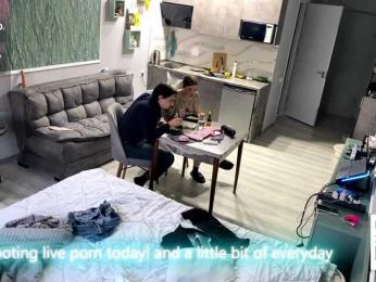 Miley_and_Michael webcam model stream image