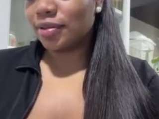 miss-mian webcam model stream image