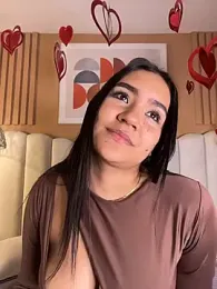 noa_moon webcam model stream image