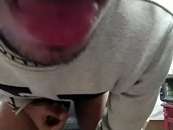 growing20yo webcam model stream image