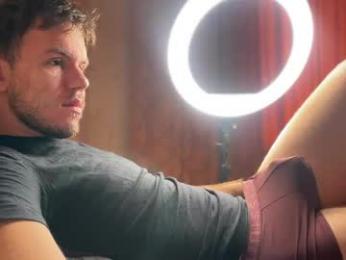 christophertan webcam model stream image