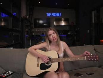 blondefoxsilverfox webcam model stream image