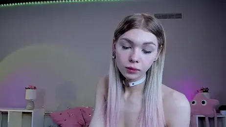 Blondy_Fina webcam stripchat model stream image