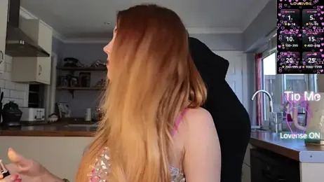 stripmequick webcam model stream image