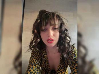 MidnightEva webcam model stream image