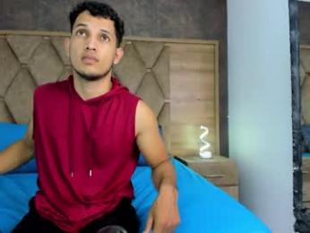 eimyandmaxi webcam chaturbate model stream image