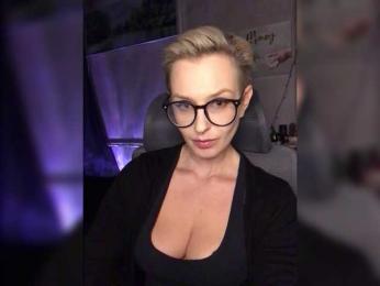 OhMyKosh webcam bongacams model stream image