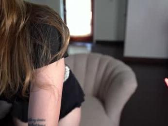 chloewildd webcam model stream image