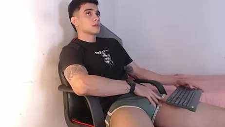 adam_levis17 webcam model stream image