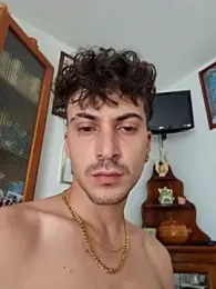 Andreakkkk webcam model stream image