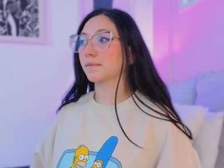 luucyjoness webcam model stream image