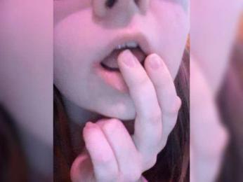 PennilessPrincess webcam model stream image