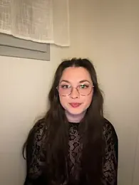 liloush__ webcam model stream image