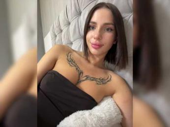 BabyDarii webcam model stream image