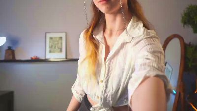 AuraRazavi webcam cam4 model stream image