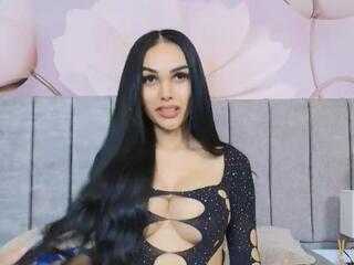 Angie Mendoza webcam model stream image