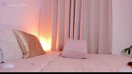 Reina_ webcam model stream image