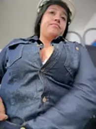 -Mia1 webcam model stream image