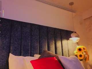 arianna-suarezz webcam model stream image