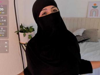 Amirah- webcam model stream image