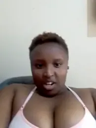 queen_mendyz webcam stripchat model stream image