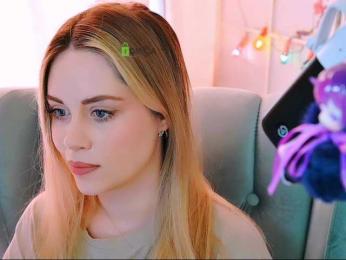 -ANN webcam bongacams model stream image