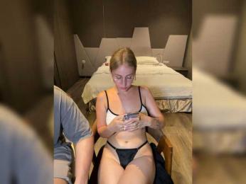 Durnaya_kis webcam model stream image