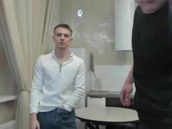 holiday_boys webcam model stream image