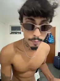 Magriim027 webcam model stream image