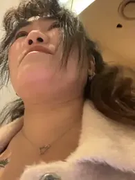 Molly-xiao webcam stripchat model stream image