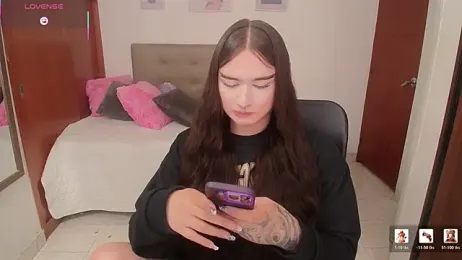 Miley_Baker webcam stripchat model stream image