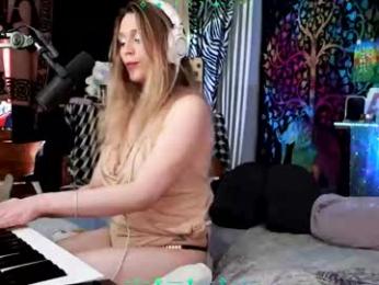 xaevynne webcam chaturbate model stream image