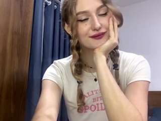 rosalievasseurbevy webcam camsoda model stream image