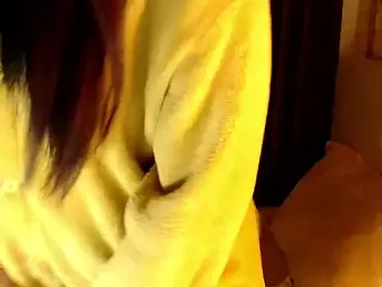 yourdevilsweettsx webcam stripchat model stream image