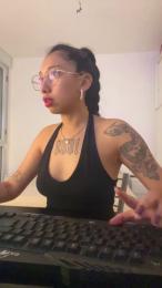 cristalzitaok1 webcam model stream image