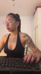 cristalzitaok1 webcam model stream image