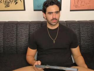 Bradley Martin webcam model stream image