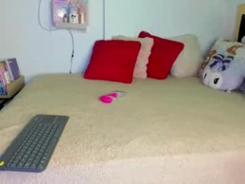 yluismag webcam model stream image