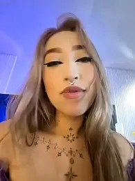 MollyCruz webcam model stream image